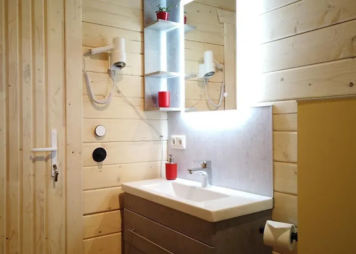 Wellnorama 1 - Wellnessferienhaus Mit Pool, Sauna Und Eigenem Whirlpool Mitten In Deutschland * Wasungen